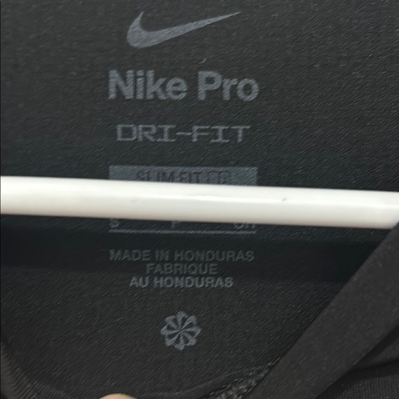 Nike Black Dri-FIT T-Shirt - Picture 3 of 3